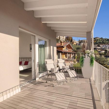 White Apartment In Marciaga Di Costermano Dış mekan fotoğraf